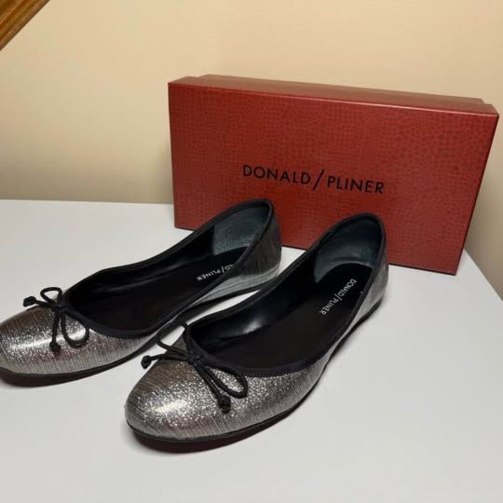 Donald Pliner "PARKE-KZ" Gunmetal Glitter Ballet Flats Size 9